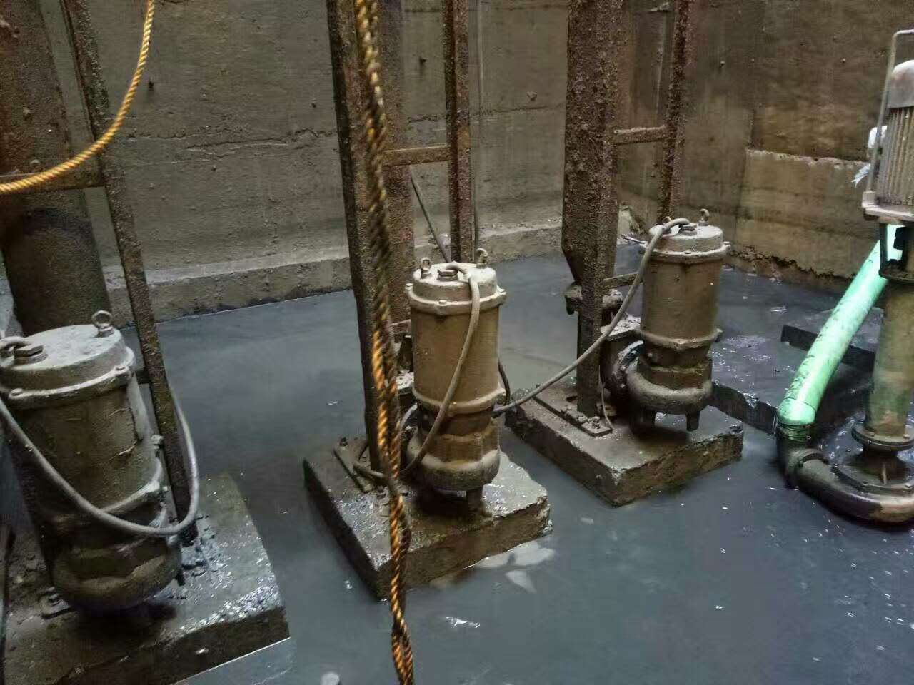 渭源污水池清理